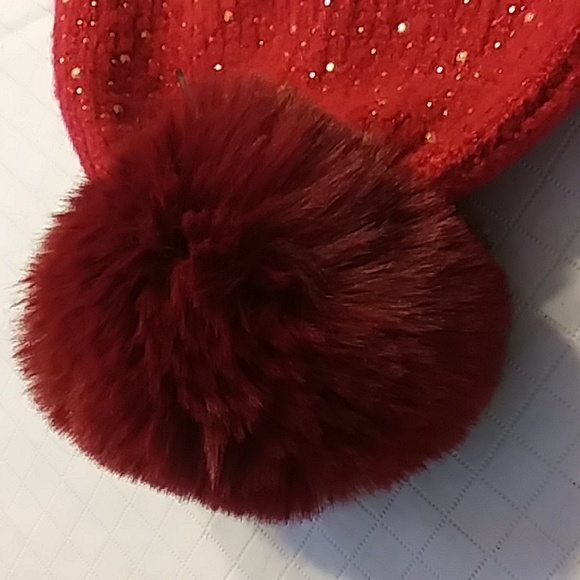 Nine West red sparkly winter hat w/ pom pom - Picture 3 of 5